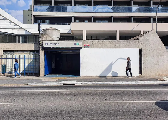 Predio Novo Com Piscina E Academia Proximo Ao Metro - For You Paraiso